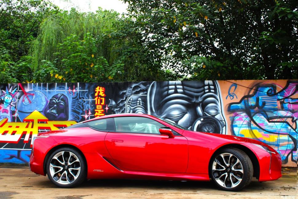 Lexus LC500 