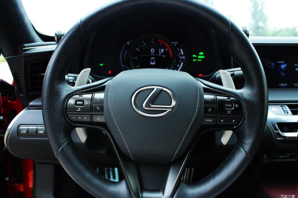 Lexus LC500 