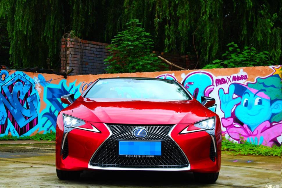 Lexus LC500 
