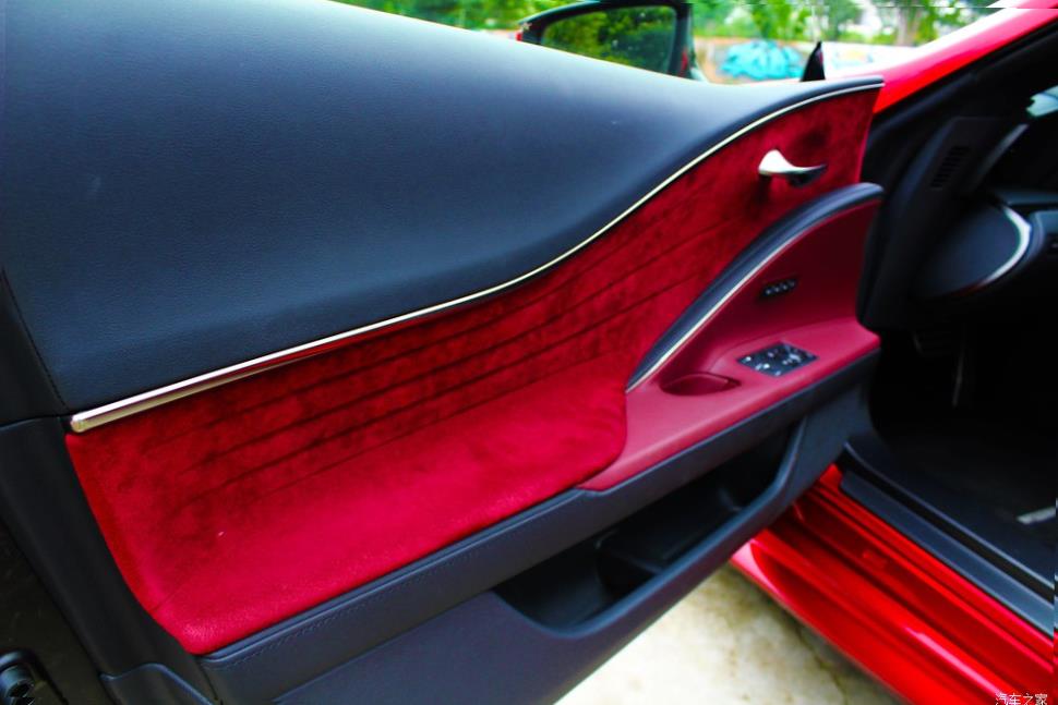 Lexus LC500 