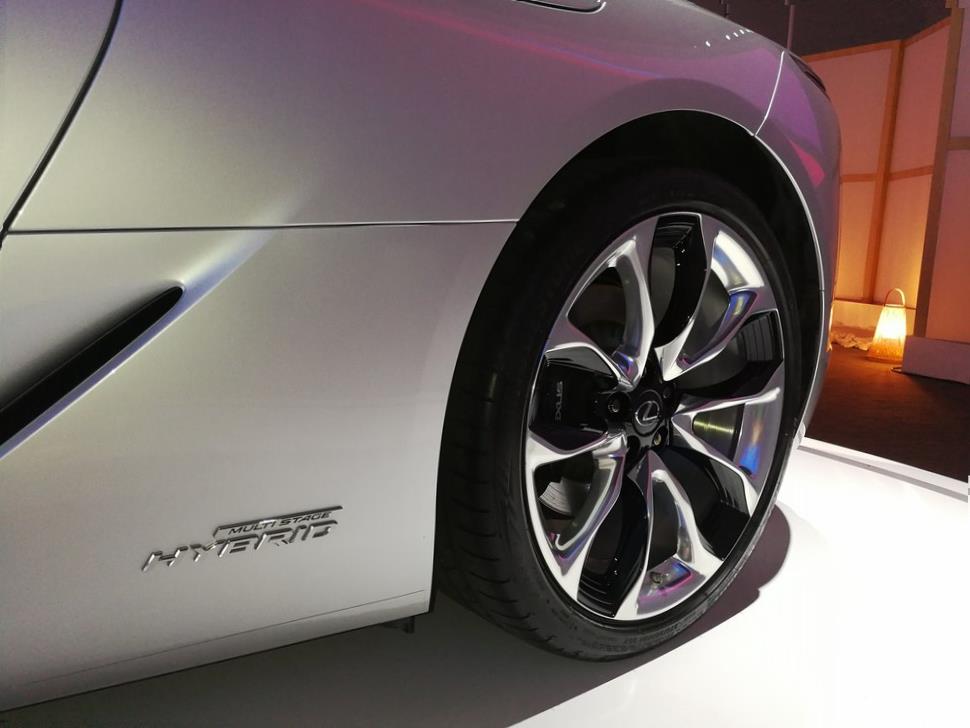 Lexus LC500 