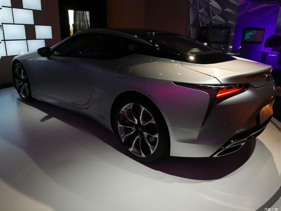 Lexus LC500 