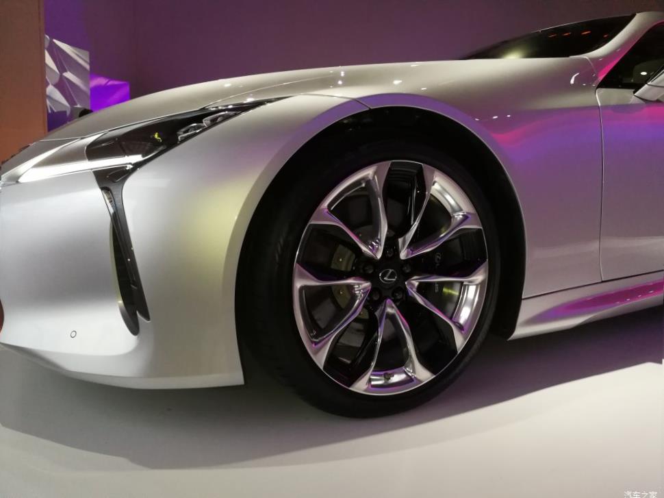 Lexus LC500 