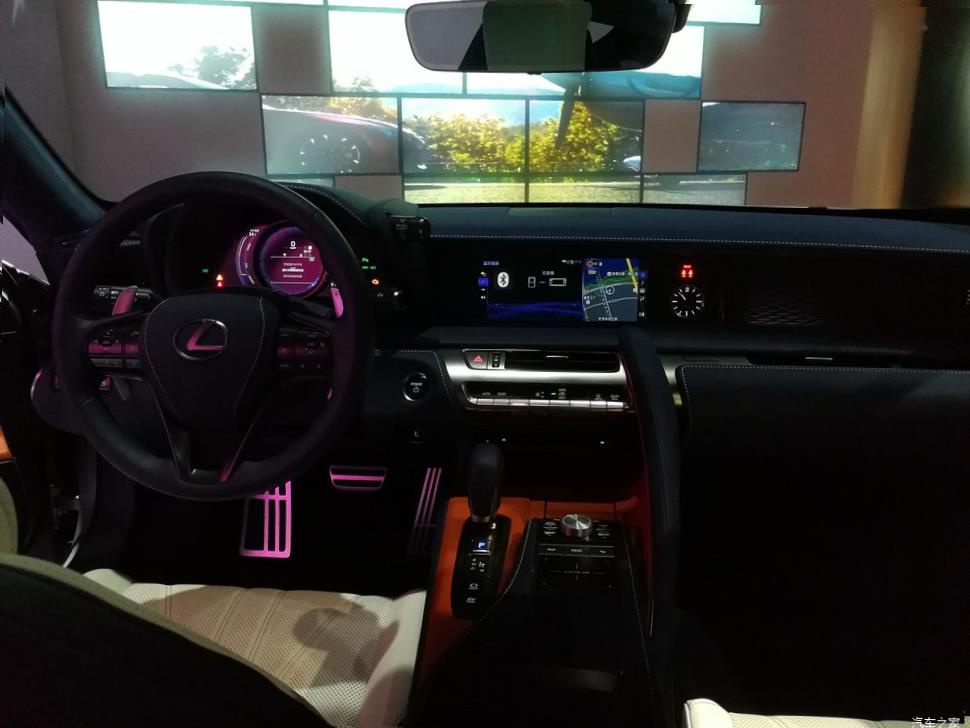 Lexus LC500 
