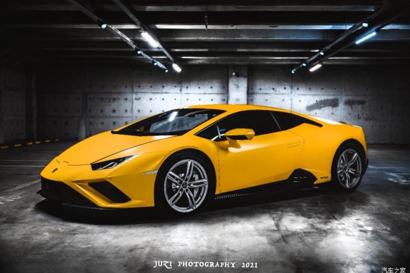 Lamborghini Huracan 