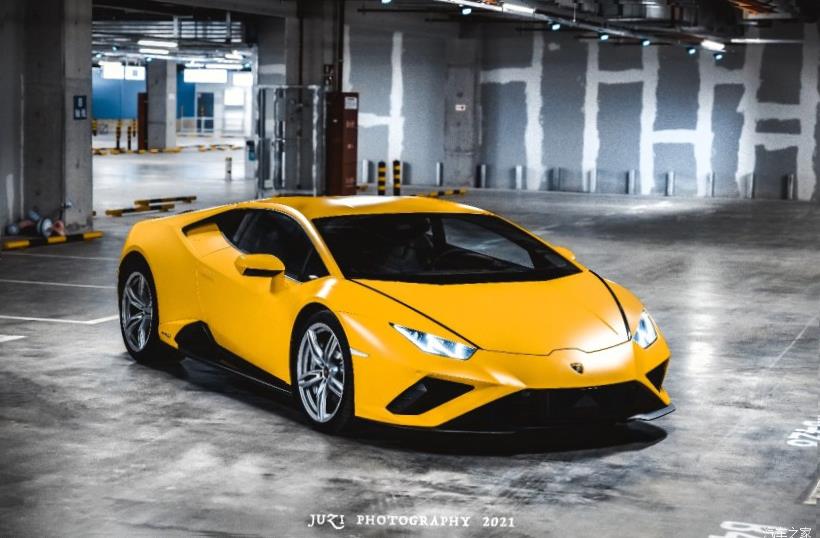 Lamborghini Huracan 
