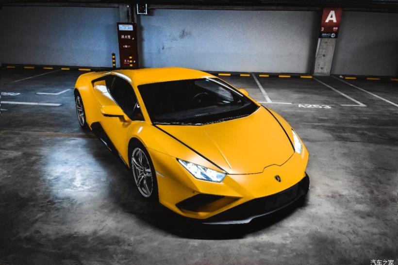 Lamborghini Huracan 