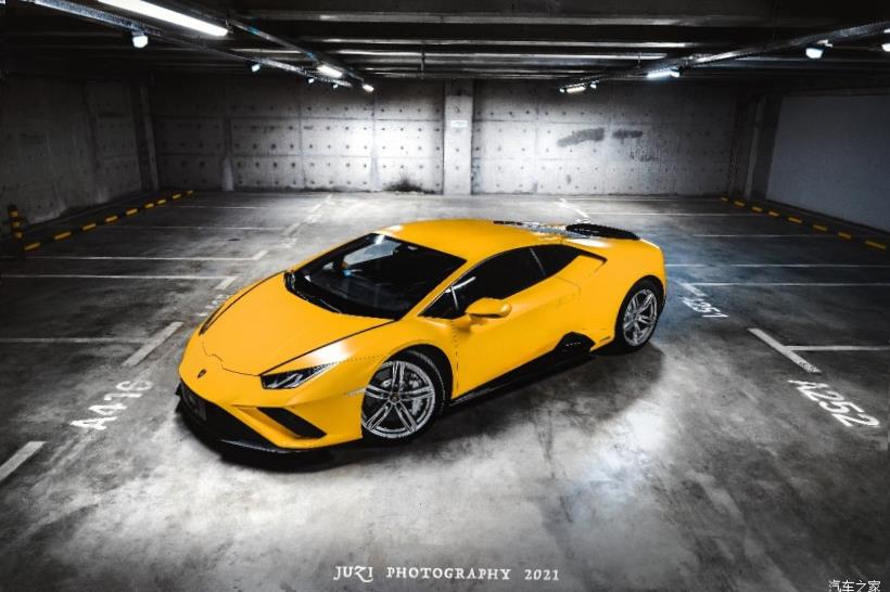 Lamborghini Huracan 