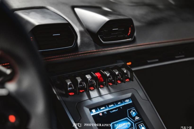 Lamborghini Huracan 