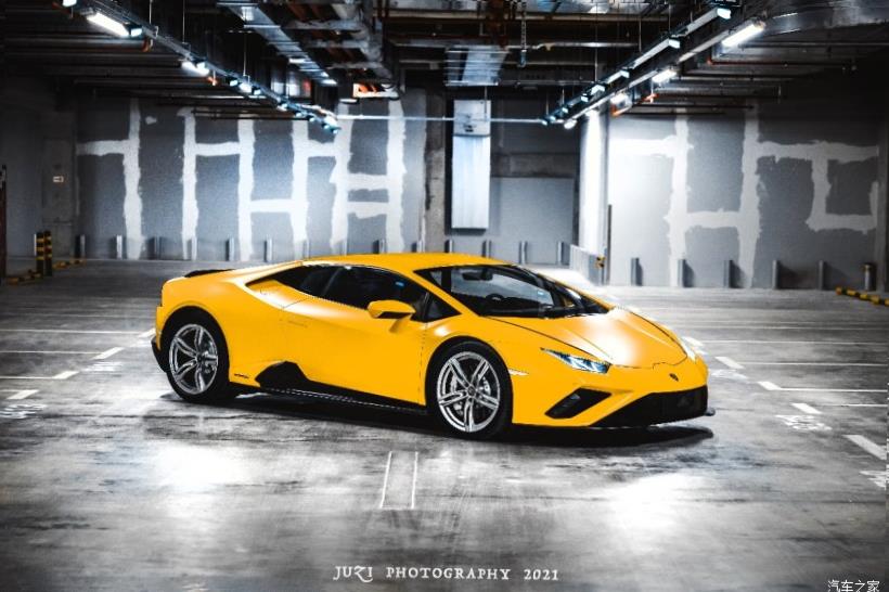 Lamborghini Huracan 