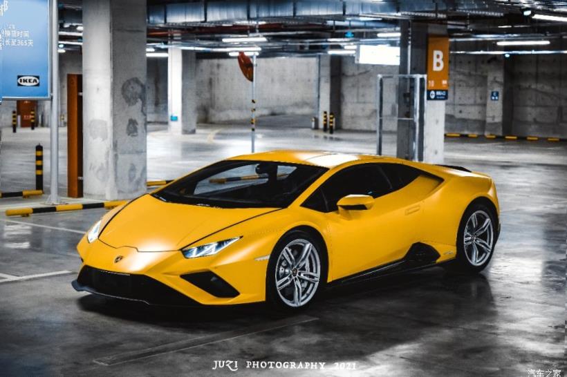 Lamborghini Huracan 