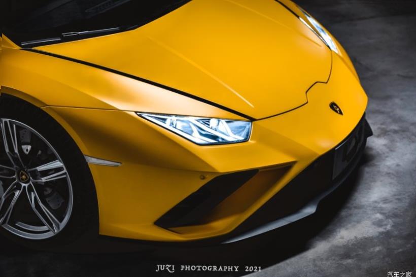 Lamborghini Huracan 