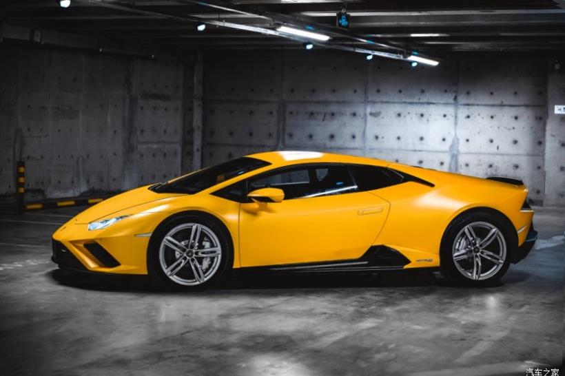 Lamborghini Huracan 