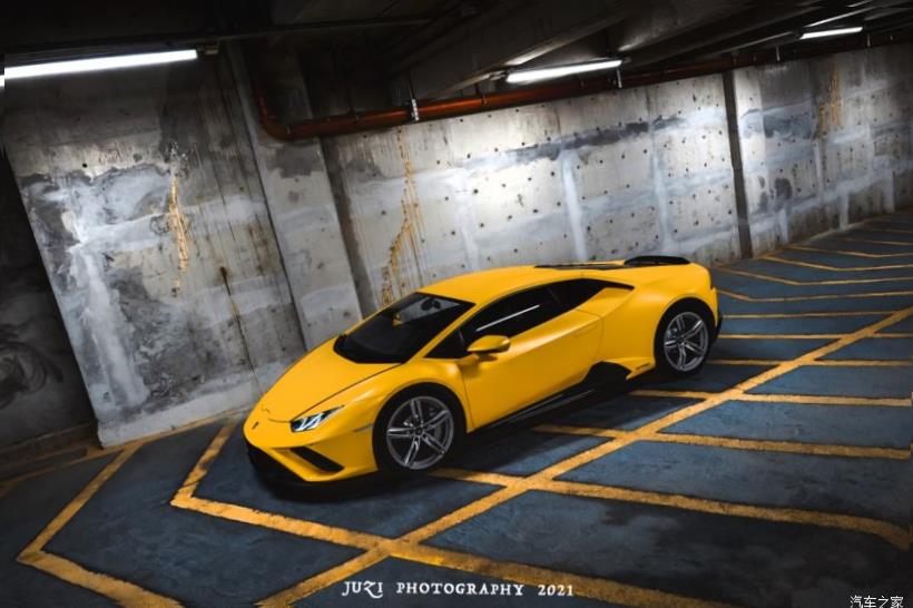 Lamborghini Huracan 