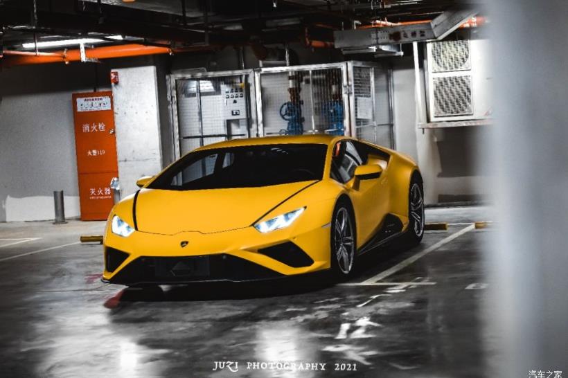 Lamborghini Huracan 