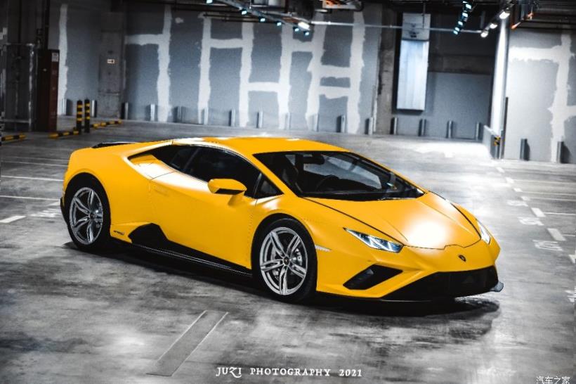 Lamborghini Huracan 