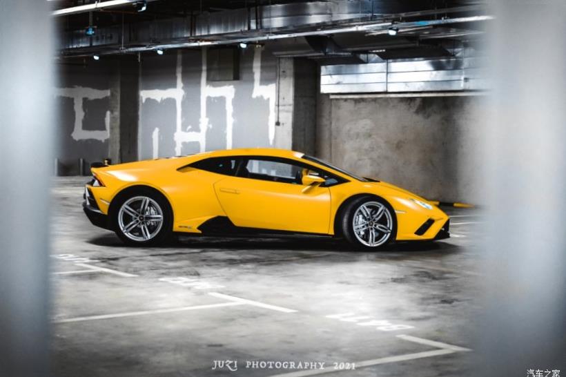 Lamborghini Huracan 