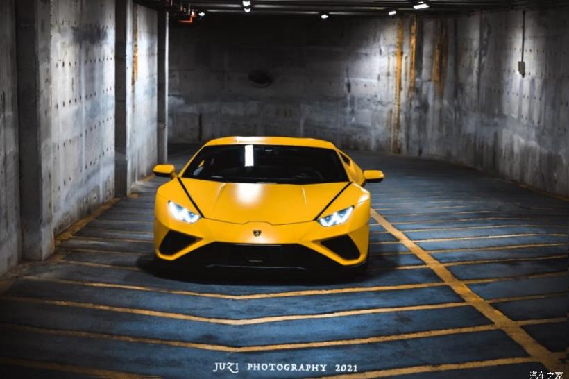 Lamborghini Huracan 