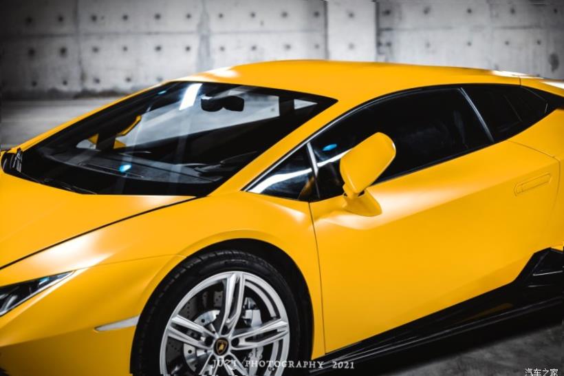 Lamborghini Huracan 
