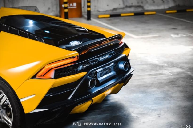 Lamborghini Huracan 