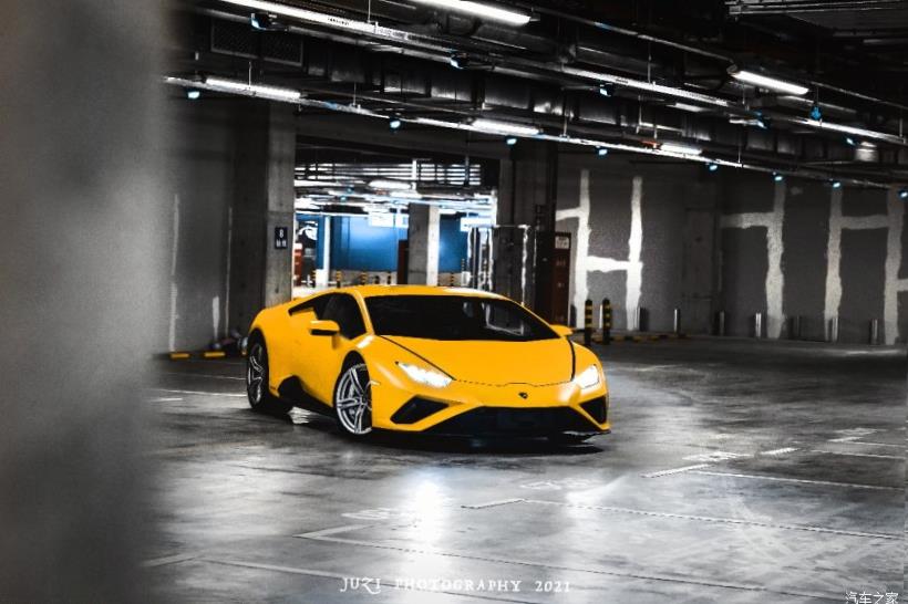 Lamborghini Huracan 