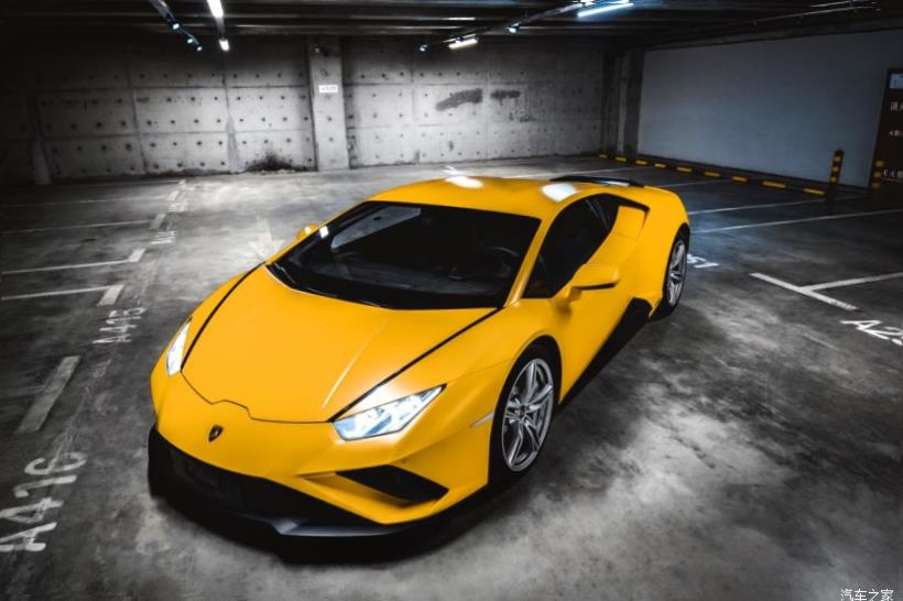Lamborghini Huracan 