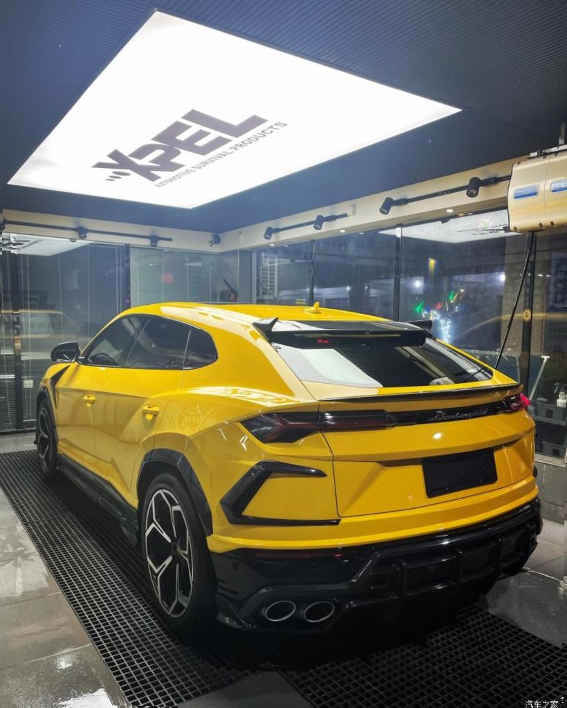 Lamborghini Huracan 