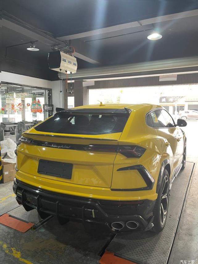 Lamborghini Huracan 