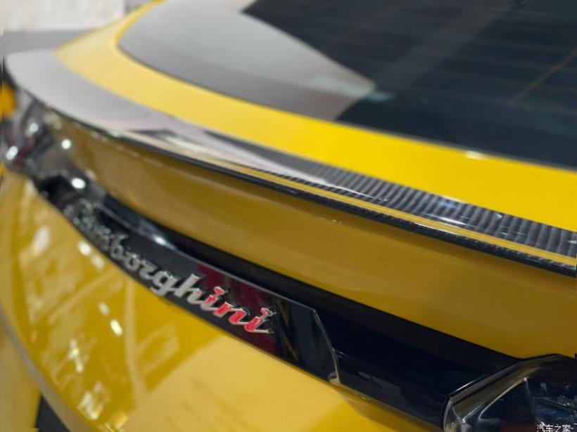 Lamborghini Huracan 