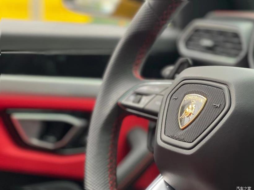 Lamborghini Huracan 
