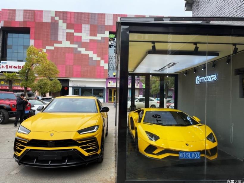 Lamborghini Huracan 