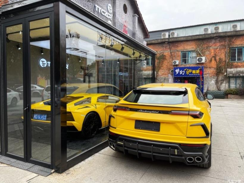 Lamborghini Huracan 