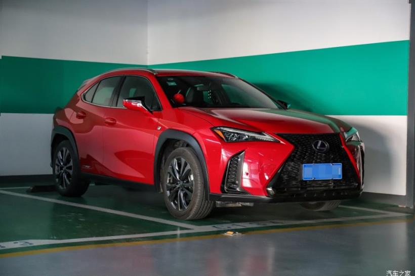 Lexus UX200 