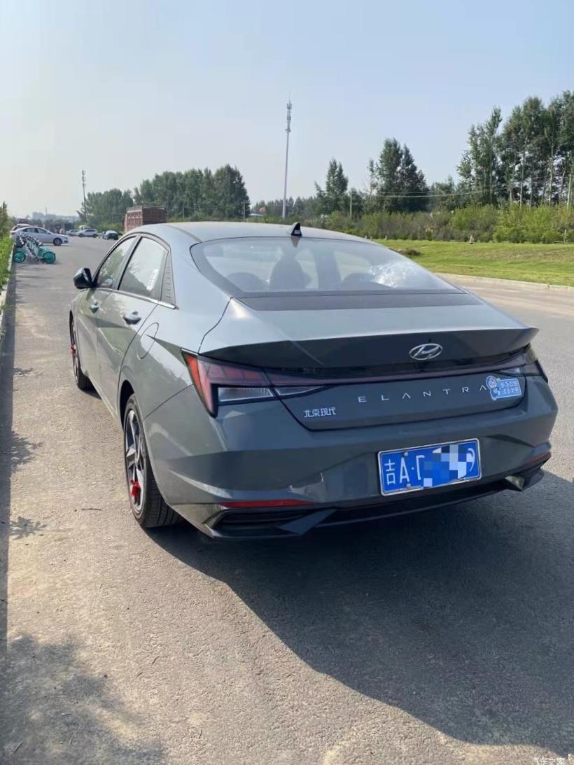 Hyundai Elantra 