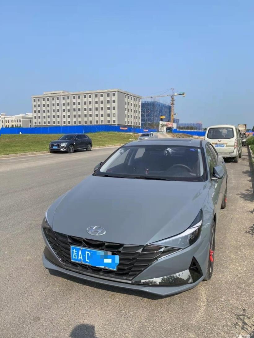 Hyundai Elantra 