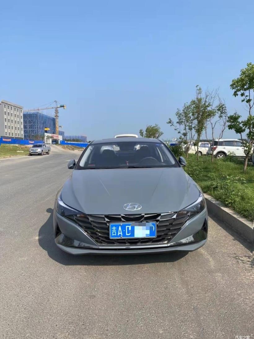 Hyundai Elantra 