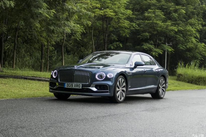 Bentley Bentayga 