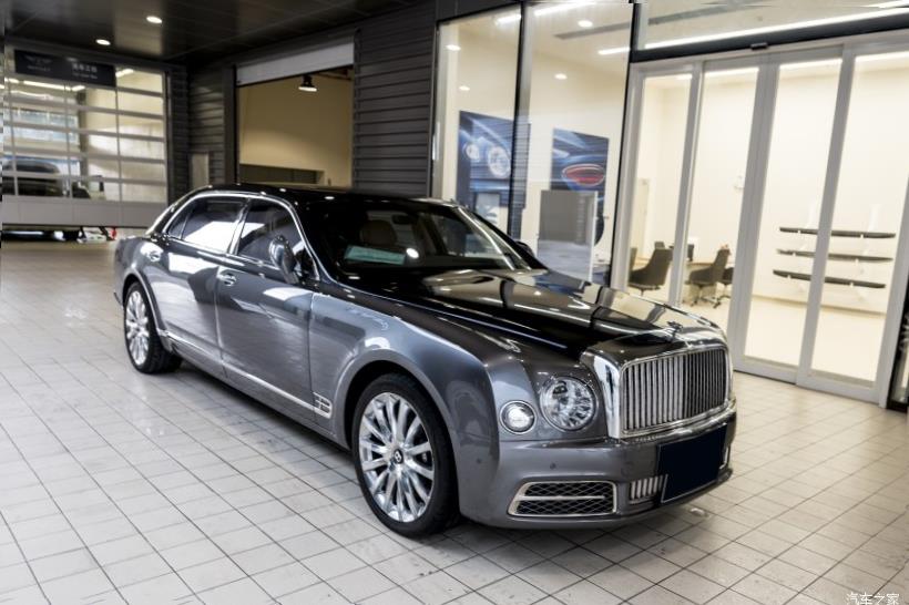 Bentley Bentayga 