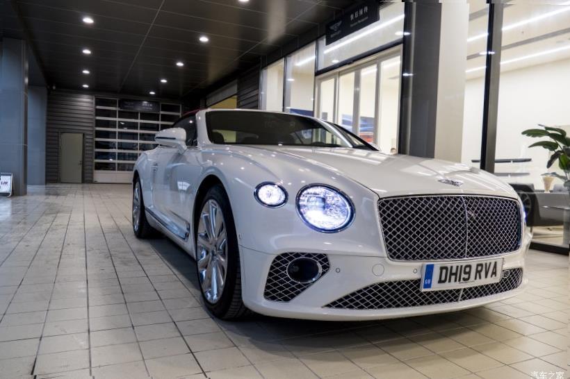 Bentley Bentayga 