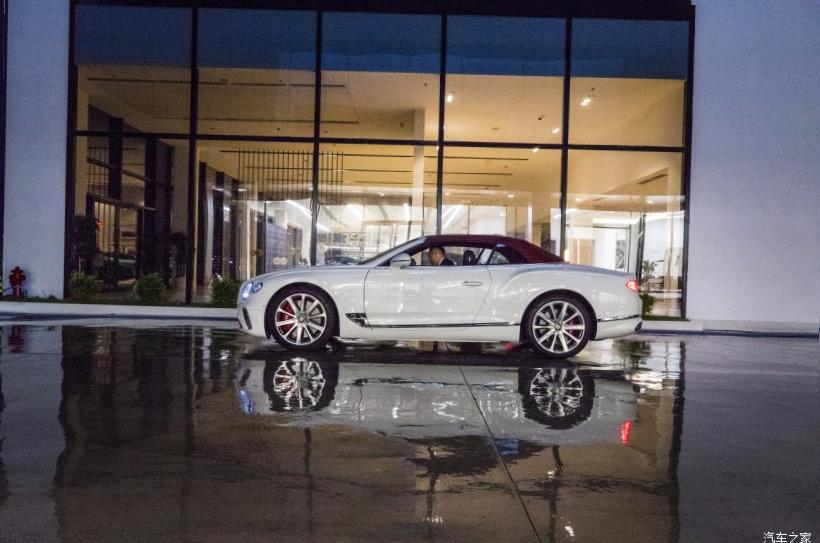 Bentley Bentayga 