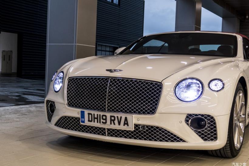 Bentley Bentayga 