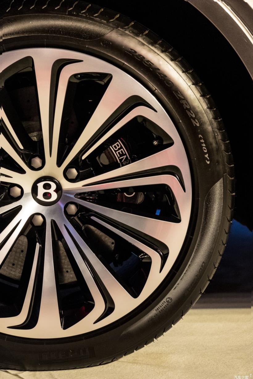 Bentley Bentayga 