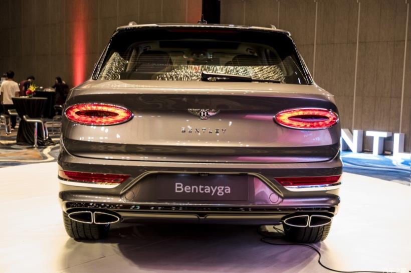 Bentley Bentayga 