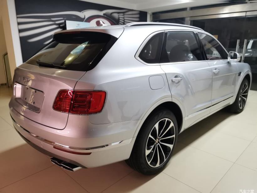 Bentley Bentayga 