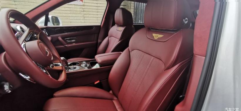 Bentley Bentayga 