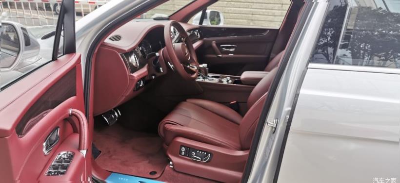 Bentley Bentayga 