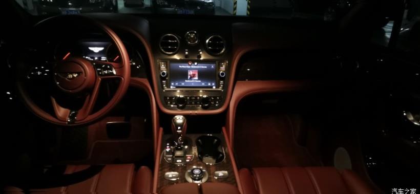 Bentley Bentayga 