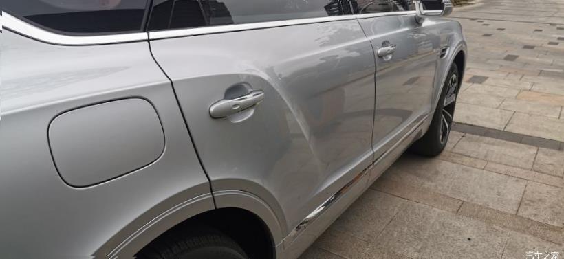 Bentley Bentayga 