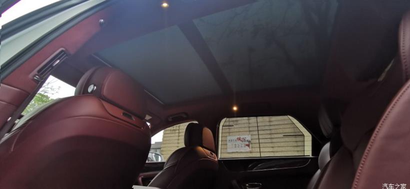 Bentley Bentayga 