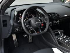 Audi R8 (4S) Фото Audi R8 (4S)